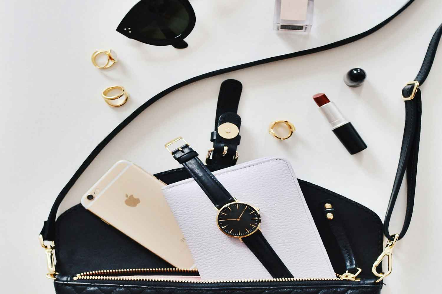 Making Informed Choices in Online Gadget Buying
